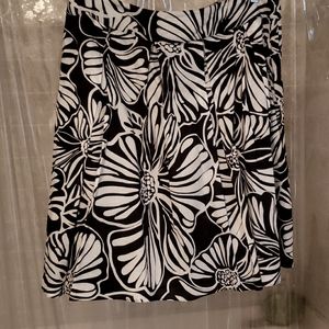 A Skirt a Allison Taylor Black and White size 14
